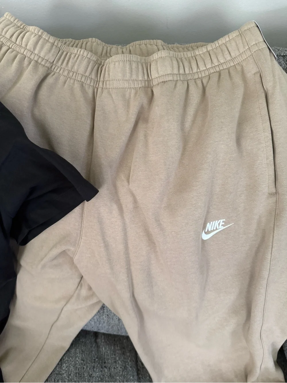 New Nike t shirt and jogger set. Both size XL new with tags. Never worn